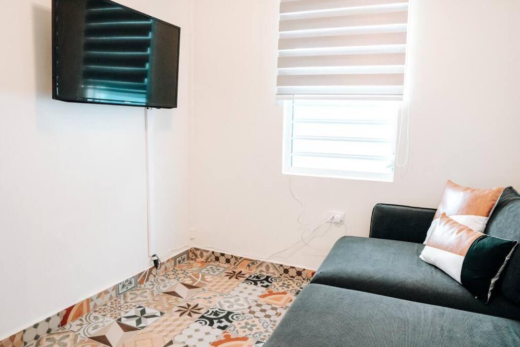 Comfy & Bright Apt @ Calle Loiza - Walk To Beach / Calle Loiza Abajo -N Appartement San Juan Buitenkant foto