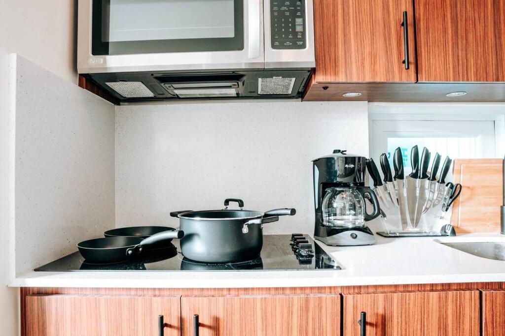 Comfy & Bright Apt @ Calle Loiza - Walk To Beach / Calle Loiza Abajo -N Appartement San Juan Buitenkant foto