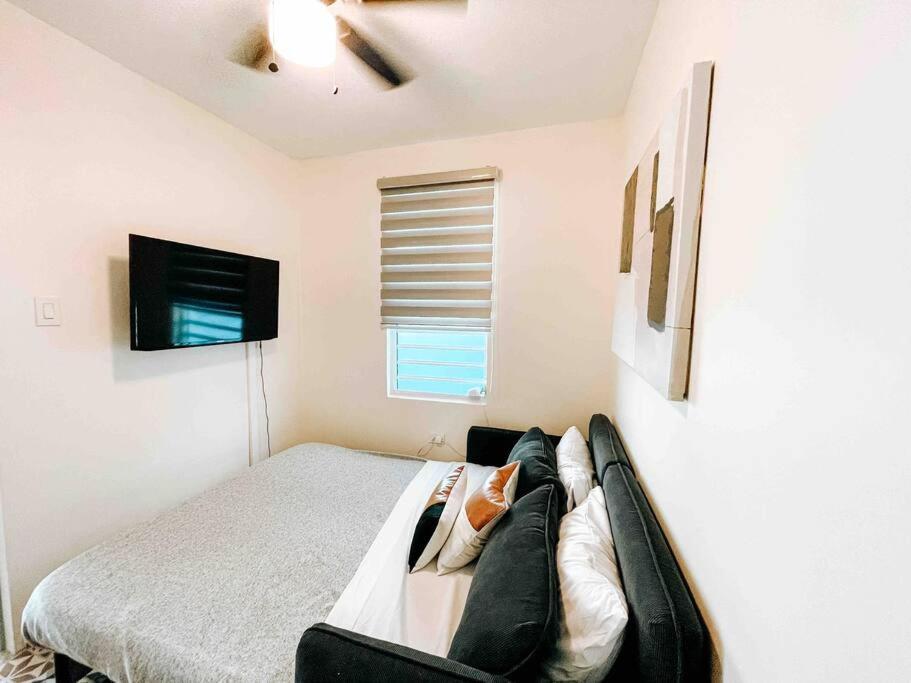 Comfy & Bright Apt @ Calle Loiza - Walk To Beach / Calle Loiza Abajo -N Appartement San Juan Buitenkant foto